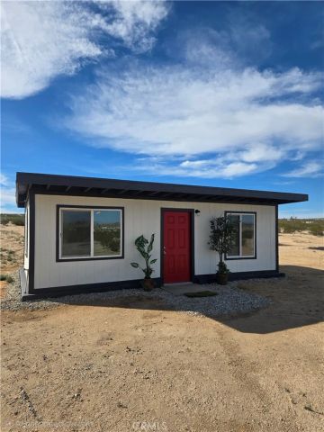 68423 Rainier, 29 Palms, CA 92277