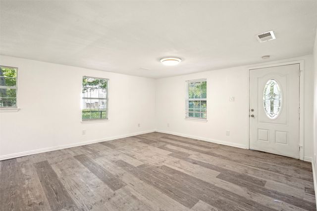 215 E 3rd Street, Ferris, TX 75125