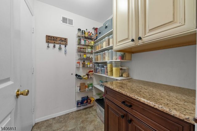 62 Longfield Dr, Hillsborough Twp., NJ 08844