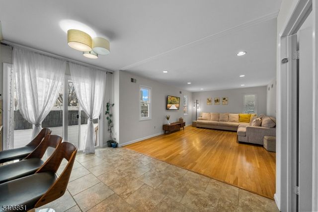 62 Longfield Dr, Hillsborough Twp., NJ 08844