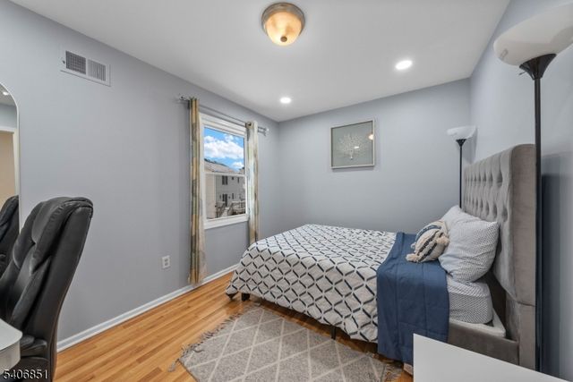 62 Longfield Dr, Hillsborough Twp., NJ 08844