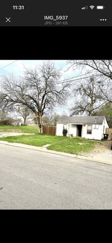 605 S Bradshaw Street, Denton, TX 76205