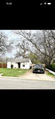 605 S Bradshaw Street, Denton, TX 76205