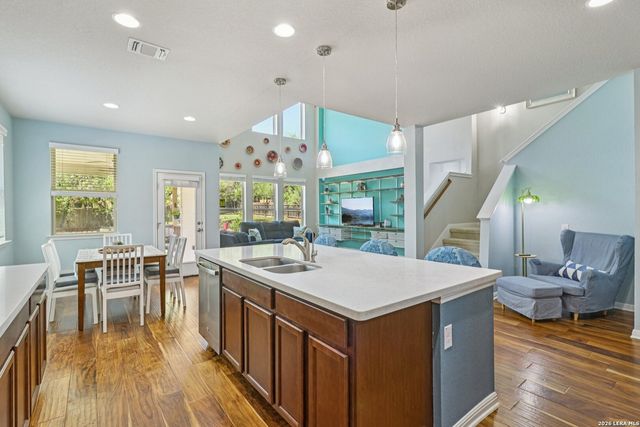 7139 Ravensdale, San Antonio, TX 78250