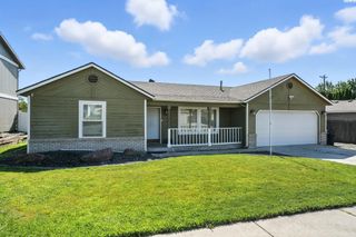 913 S Arthur Place, Kennewick, WA 99336