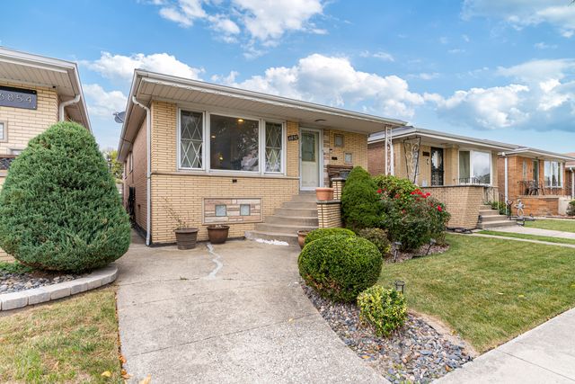 6850 W 64th Street, Chicago, IL 60638