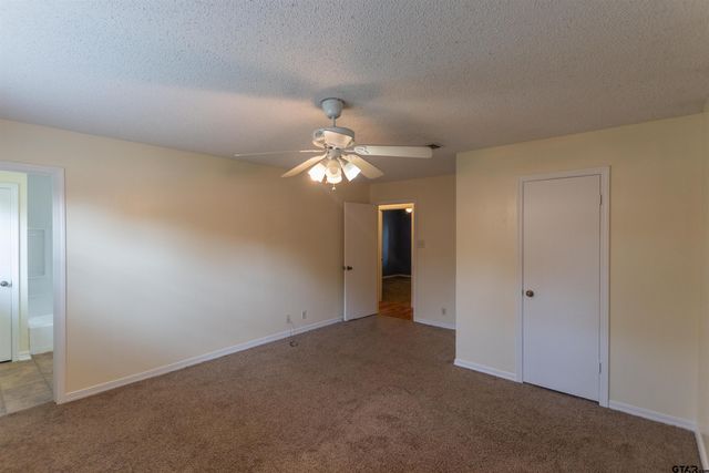 1101 Russell Dr, Whitehouse, TX 75791