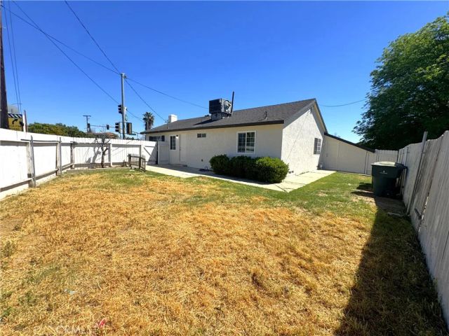8705 Pembroke Avenue, Riverside, CA 92503
