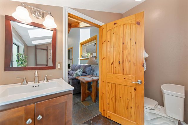 5125 Thomas Dr, Auburn, CA 95602