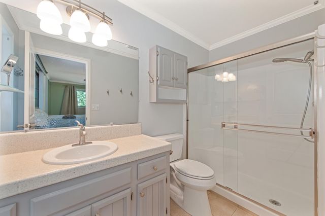 5125 Thomas Dr, Auburn, CA 95602