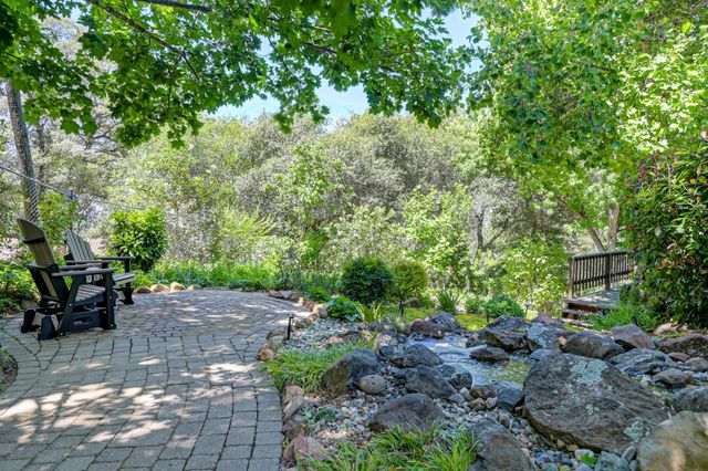 5125 Thomas Dr, Auburn, CA 95602