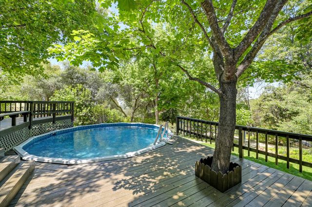 5125 Thomas Dr, Auburn, CA 95602