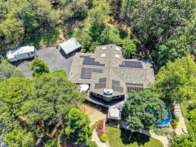 5125 Thomas Dr, Auburn, CA 95602