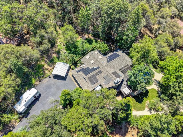 5125 Thomas Dr, Auburn, CA 95602