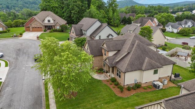 9937 Meadowstone Drive, Apison, TN 37302