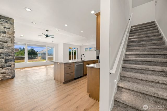 1112 Night Hawk Way, Everson, WA 98247
