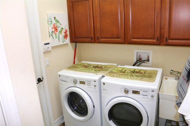 25447 HIGH HAMPTON CIRCLE, Sorrento, FL 32776