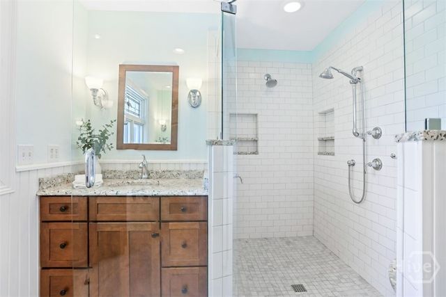 221 Lakeshore Drive, Savannah, GA 31419