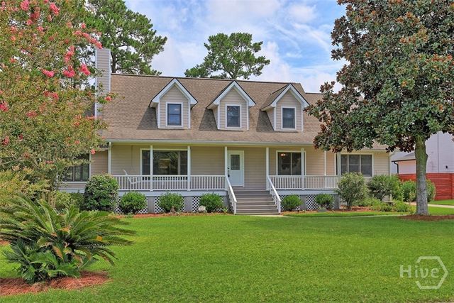 221 Lakeshore Drive, Savannah, GA 31419