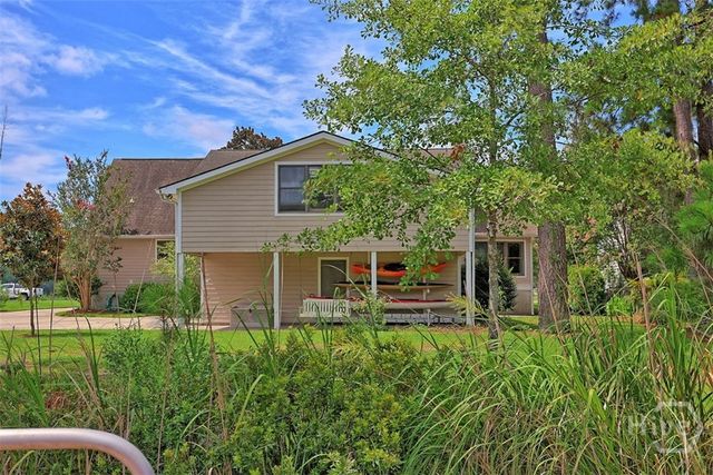 221 Lakeshore Drive, Savannah, GA 31419
