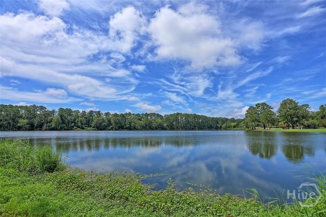 221 Lakeshore Drive, Savannah, GA 31419