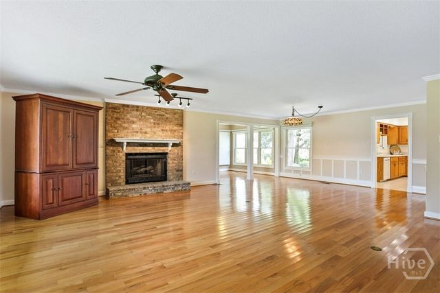 221 Lakeshore Drive, Savannah, GA 31419