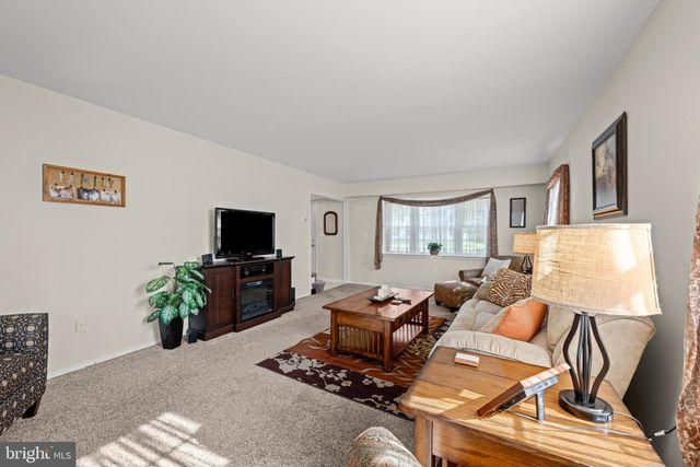 12623 KEMBRIDGE DR, Bowie, MD 20715