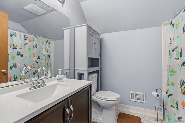 792 Fairview Drive, Imlay City, MI 48444
