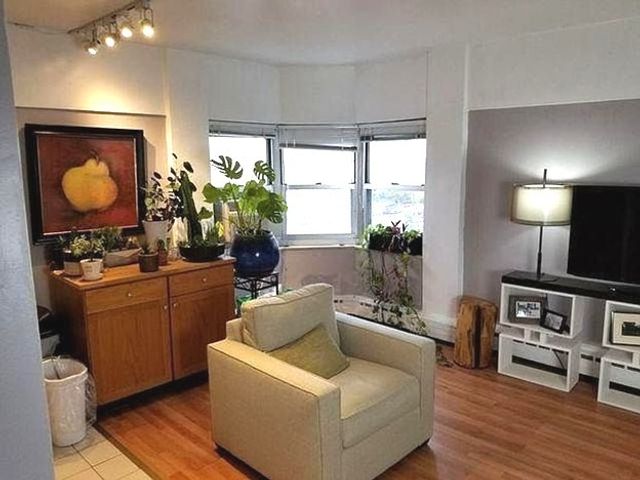 4970 N Marine Drive 1524, Chicago, IL 60640