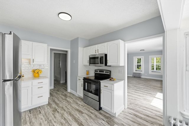 60 Barrison St, Springfield, MA 01109