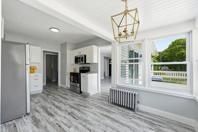 60 Barrison St, Springfield, MA 01109