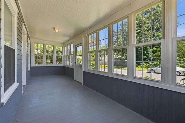 60 Barrison St, Springfield, MA 01109