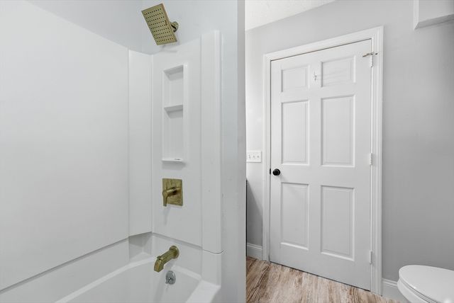 60 Barrison St, Springfield, MA 01109