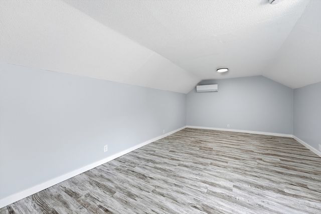 60 Barrison St, Springfield, MA 01109