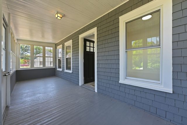 60 Barrison St, Springfield, MA 01109