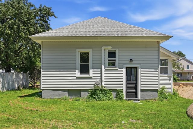 60 Barrison St, Springfield, MA 01109