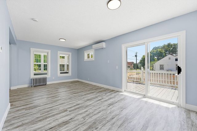 60 Barrison St, Springfield, MA 01109