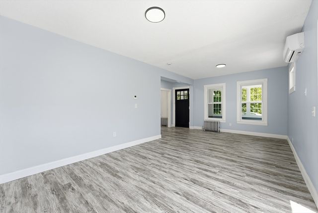 60 Barrison St, Springfield, MA 01109