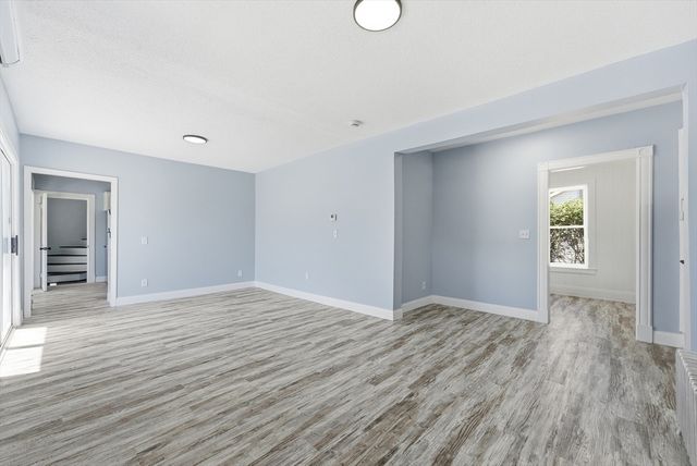 60 Barrison St, Springfield, MA 01109