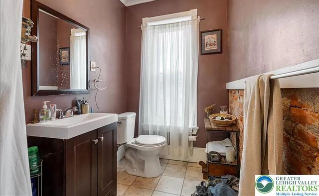 717 West Broad Street 2, Bethlehem City, PA 18018