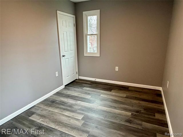 10055 Ward Street, Detroit, MI 48227