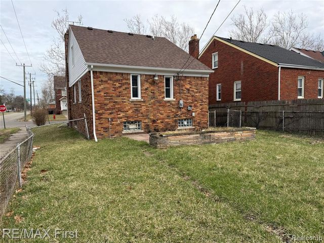 10055 Ward Street, Detroit, MI 48227