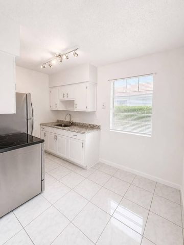 650 SW 15th Avenue 1-10, Fort Lauderdale, FL 33312