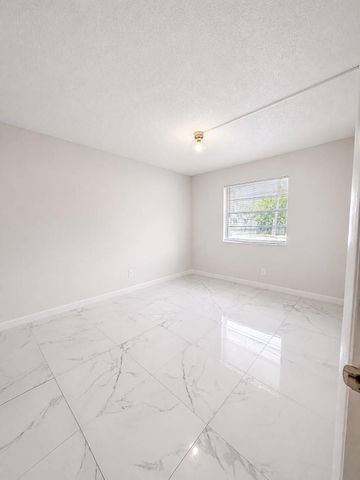 650 SW 15th Avenue 1-10, Fort Lauderdale, FL 33312