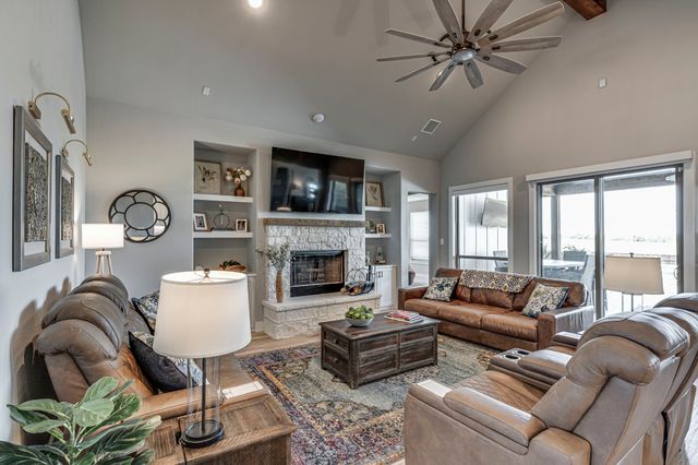 711 Turtle Dove Court, Waxahachie, TX 75167