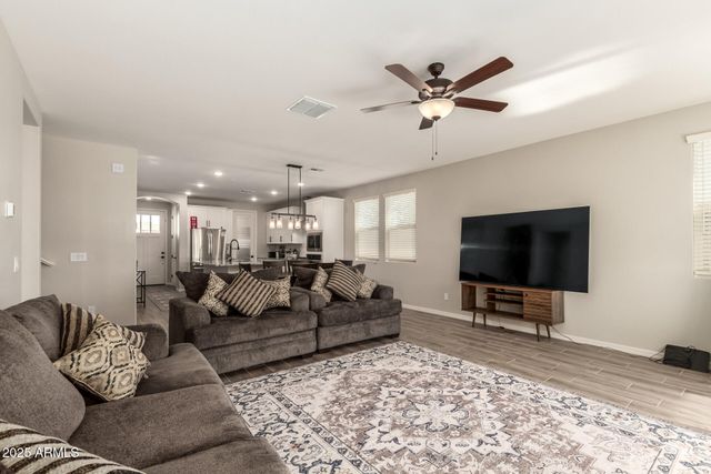 16213 W SOFT WIND Drive, Surprise, AZ 85387