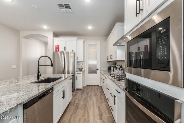 16213 W SOFT WIND Drive, Surprise, AZ 85387