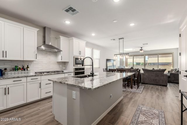 16213 W SOFT WIND Drive, Surprise, AZ 85387