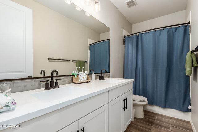 16213 W SOFT WIND Drive, Surprise, AZ 85387