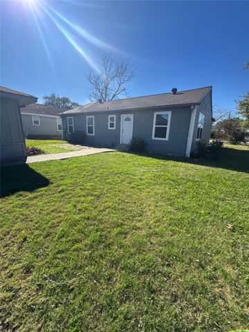 432 Dr Martin Luther King Jr Drive, La Porte, TX 77571